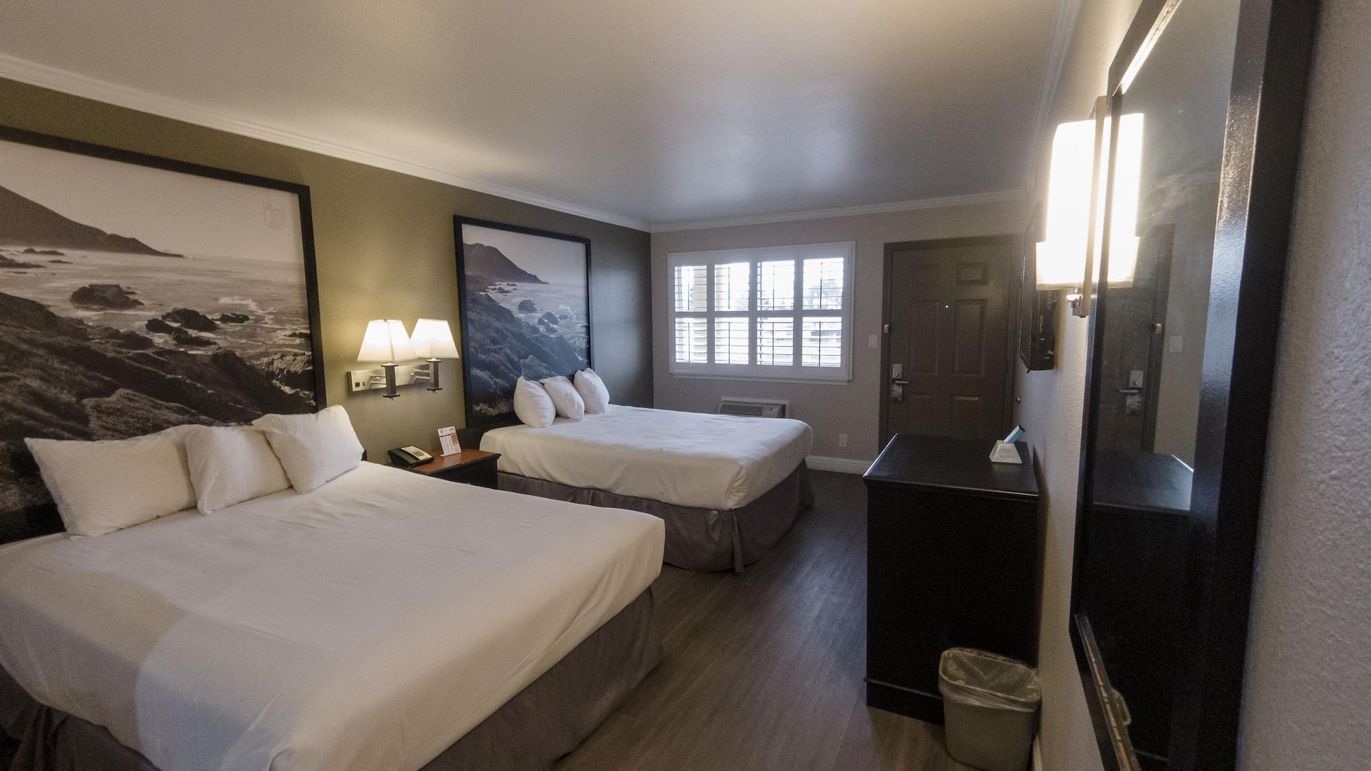 ซูเปอร์ 8 บาย วินด์แฮม ซานตา ครูส/บีช บอร์ดวอล์ก อีสต์ Hotel ซานตาครูซ ภายนอก รูปภาพ