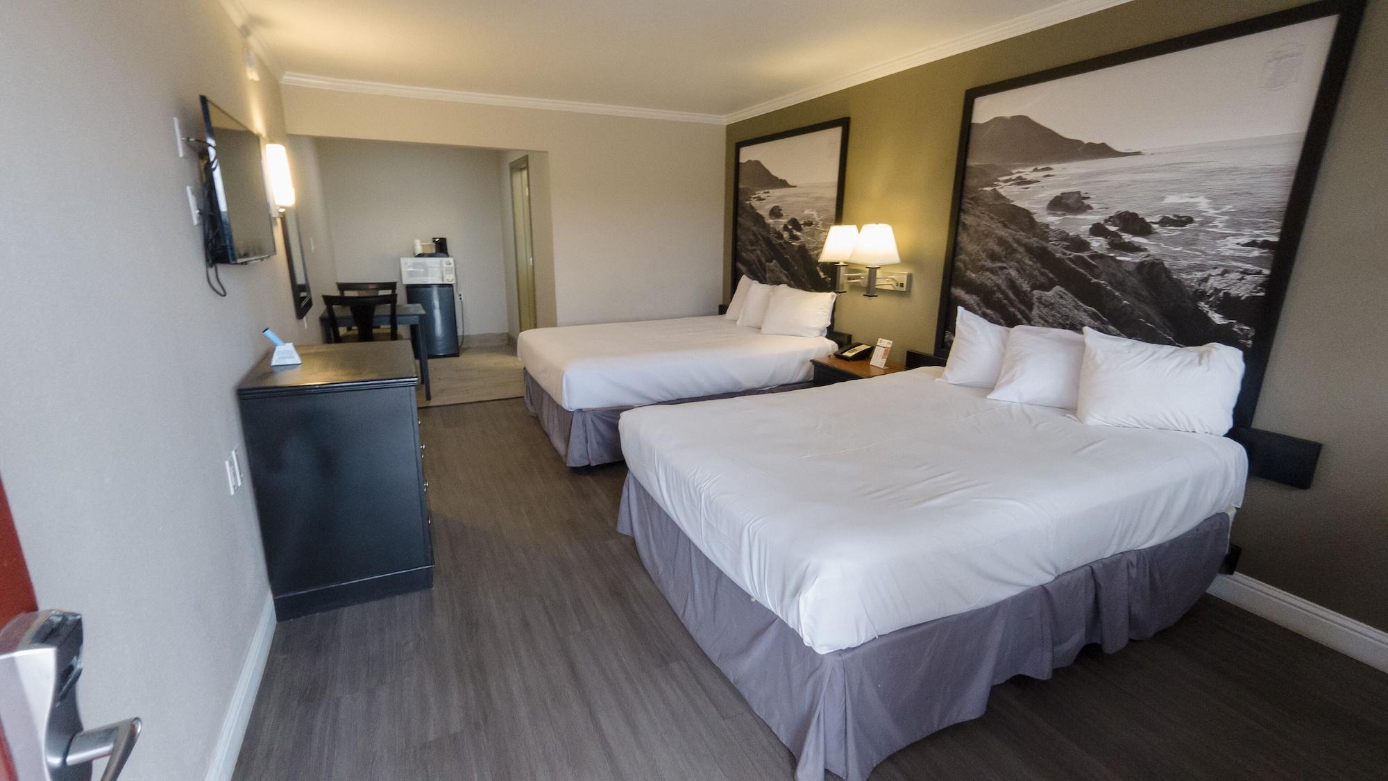 ซูเปอร์ 8 บาย วินด์แฮม ซานตา ครูส/บีช บอร์ดวอล์ก อีสต์ Hotel ซานตาครูซ ภายนอก รูปภาพ